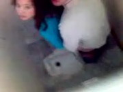 คลิปหลุดผัวเมียแอบเย็ดกันในห้องน้ำเสียงครางลั่นดังออกไปข้างนอกเลยเจอมือดีถ่ายเอาไว้ประจานส